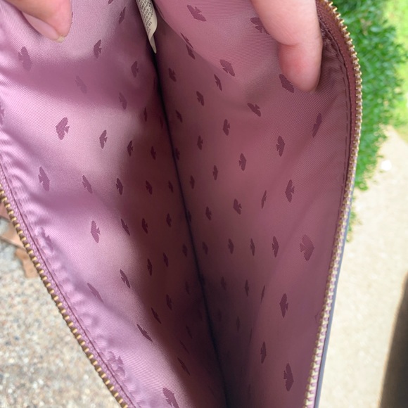 Kate Spade All the buzz Wristlet in Dusty peony - Picture 7 of 7